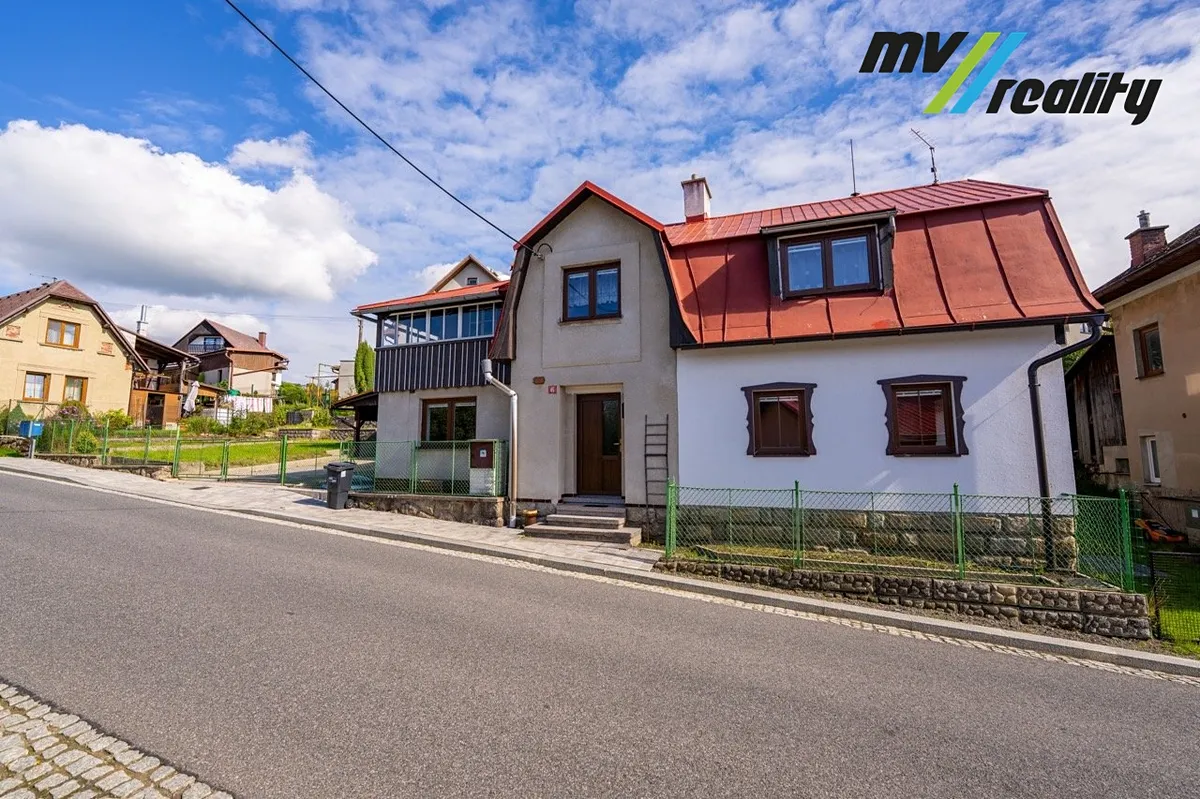 Prodej rodinného domu 177 m², pozemek 358 m²